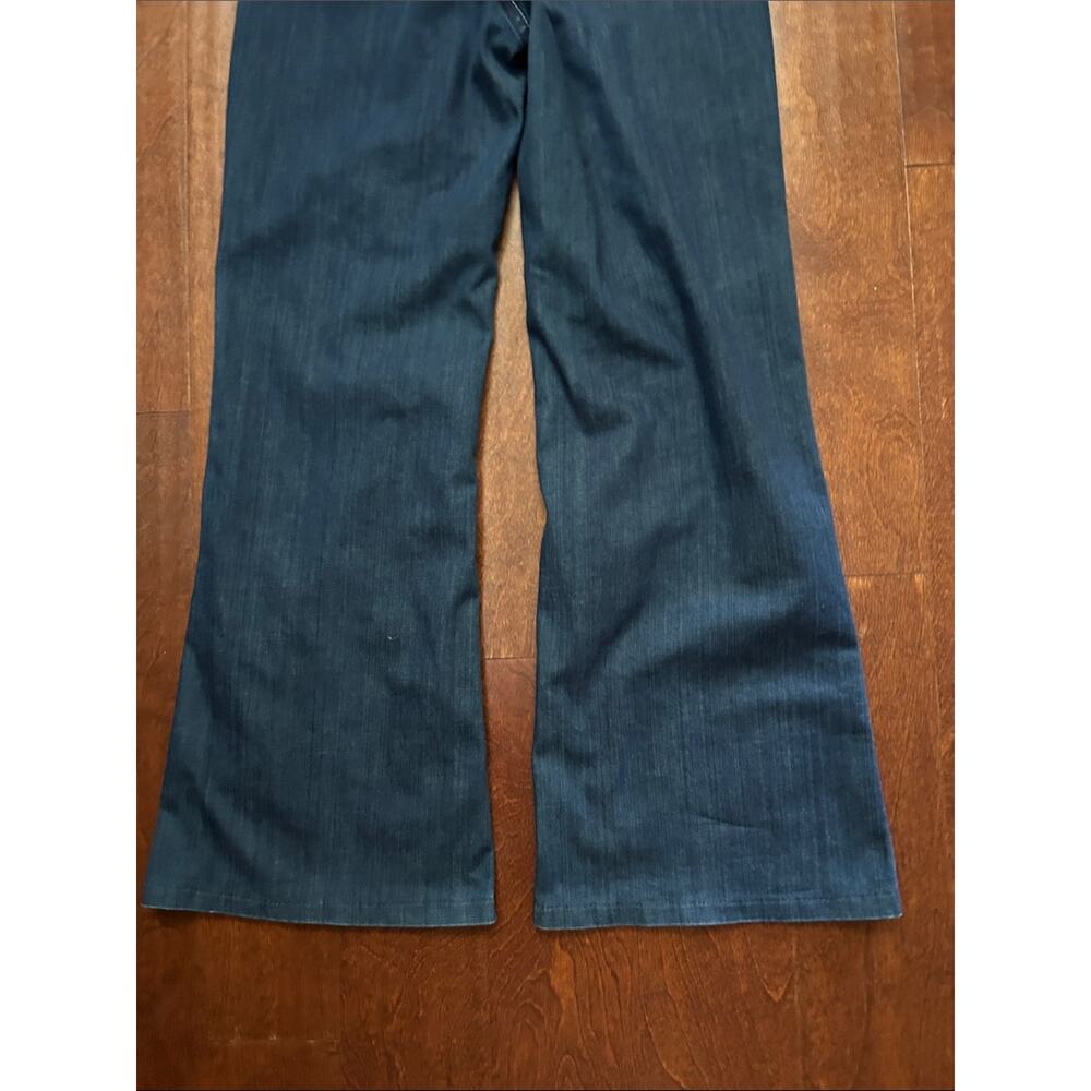 Levi's Women’s Dark Blue Slightly Flared Wide-Leg Jeans, Size 29 - Picture 5 of 11